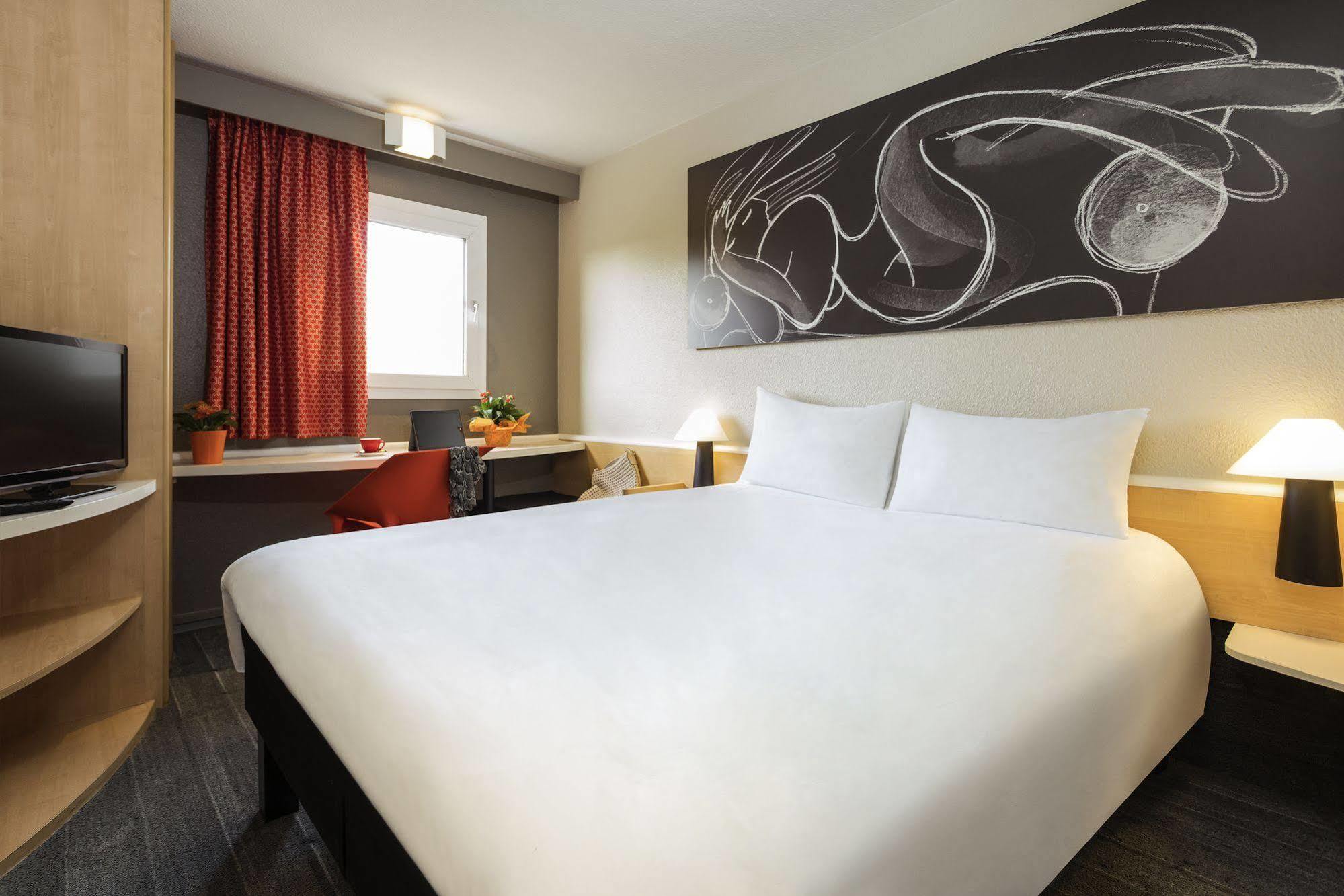 Ibis Antibes Sophia-antipolis Hotel