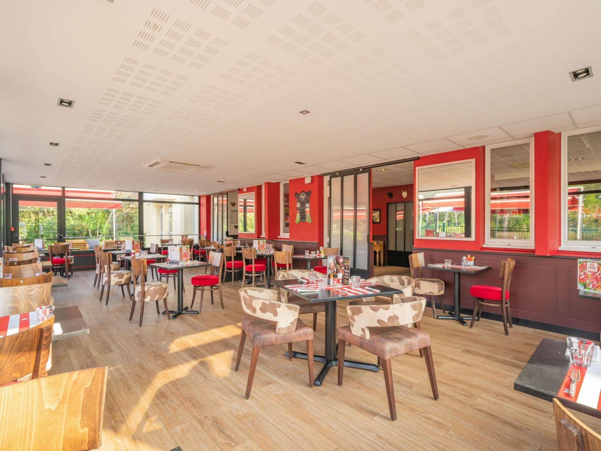 Ibis Antibes Sophia-antipolis 3*