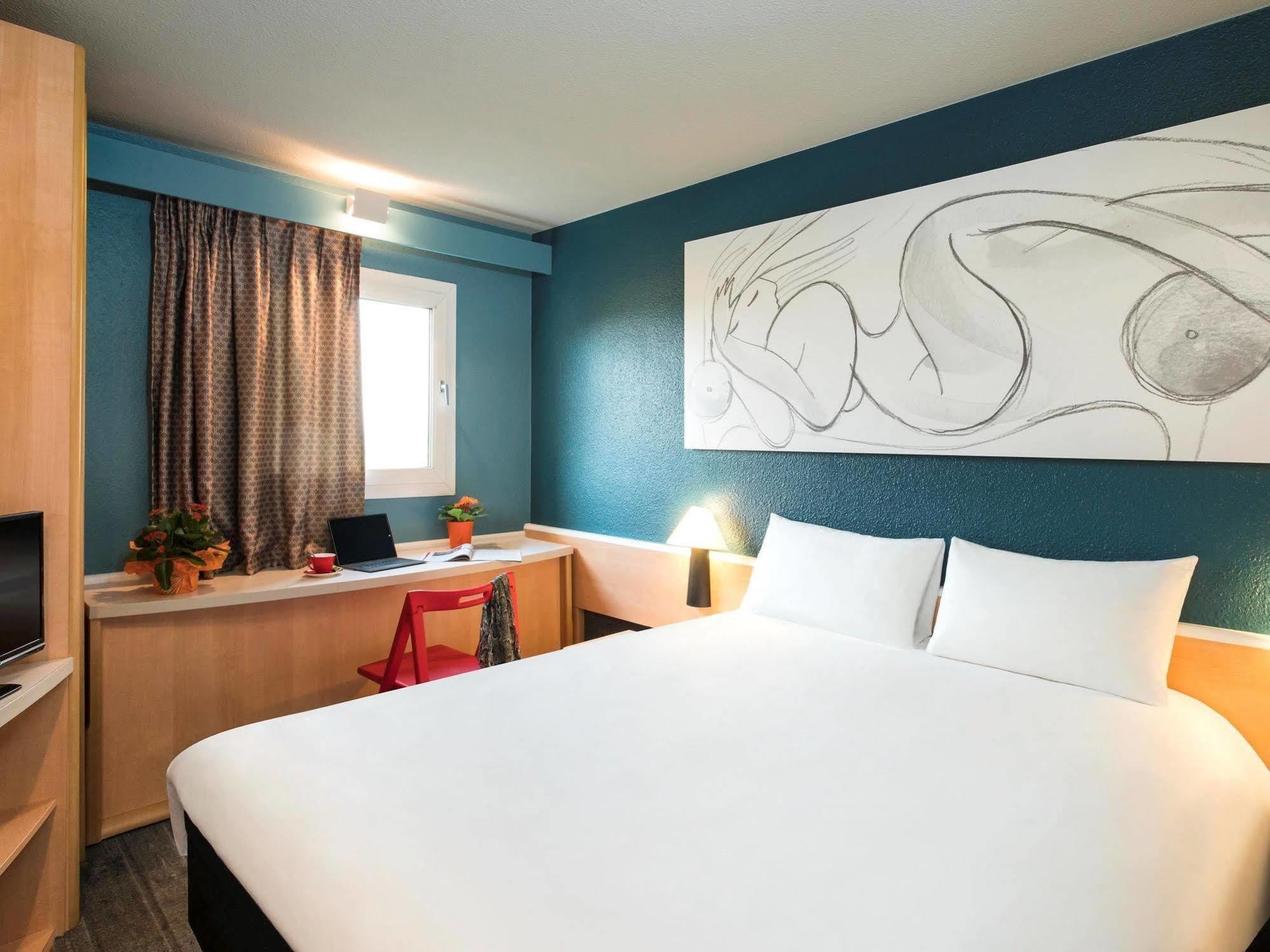 Ibis Antibes Sophia-antipolis Hotel 3*